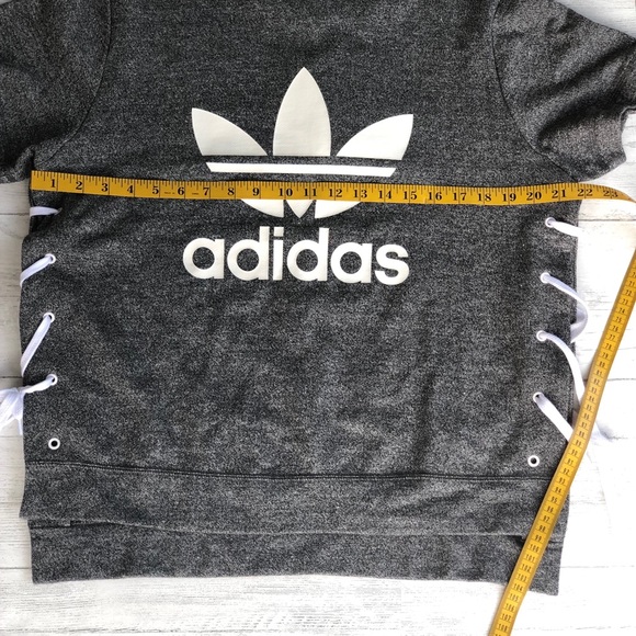 Adidas top - Picture 4 of 11